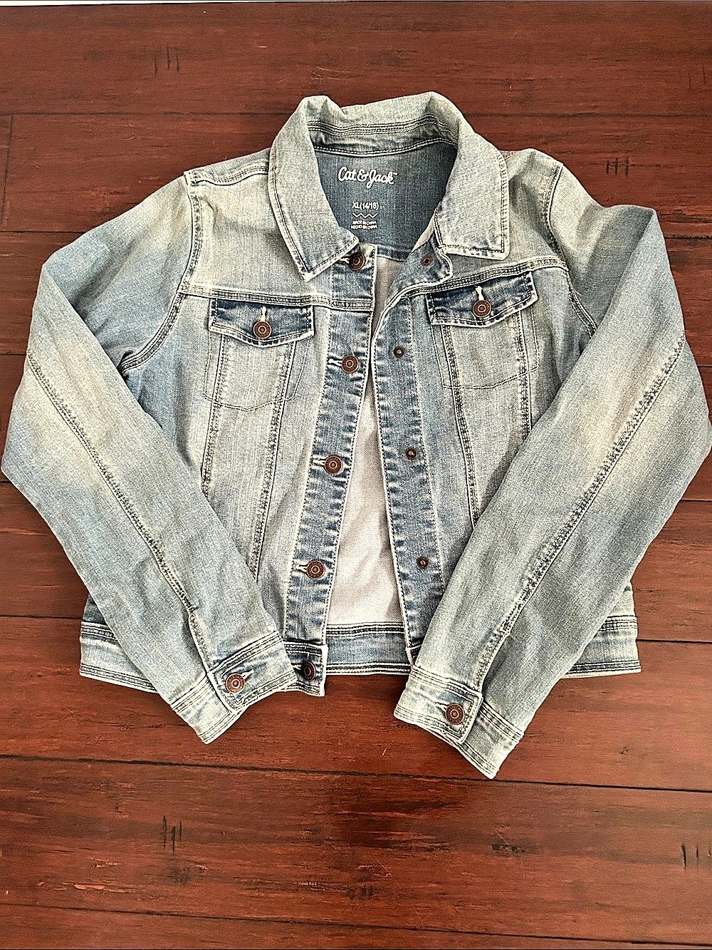 Cat and Jack women’s denim jacket